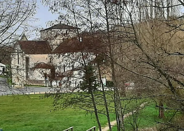 فندق مبيت وإفطار Sakura