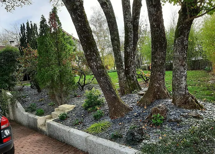 Sakura فندق مبيت وإفطار 3*